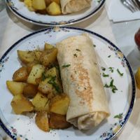 Los pitas con patatas at Sana Vegetariana in Madrid
