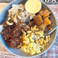 BBQ chik’n plate at Binge Kitchen in Austin