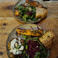 Salmon with smashed potatoes/roasted sweet potatoes at Honest Greens - Born in Barcelona