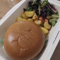 Hamburger with side potatoes   at Daio in Gijon