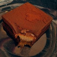 Raw tiramisu. Zoooo good! €3,50👌 at Tabi Loo in Leuven