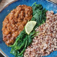 Chickpea spinach bowl at Tabi Loo in Leuven