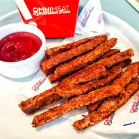 Omni luncheon fries with ketchup at Green Common 绿客门 in Central Singapore