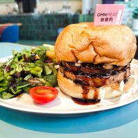 Omni Burger Black at Green Common 绿客门 in Central Singapore