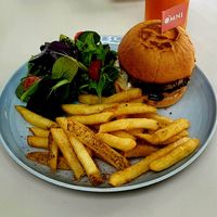 Omni Burger Black at Green Common 绿客门 in Central Singapore