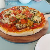 Veggie pizza at Green Common 绿客门 in Central Singapore
