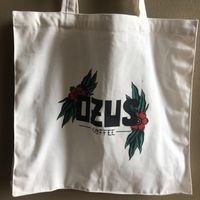 Reusable bags at Ozus Coffee in Battery Point