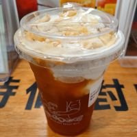 Apple tea W/ Nut Cream & crispy apple chips 蘋果脆脆楓糖堅果奶蓋茶 (Seasonal Limited) at NUTTEA 堅果奶茶 - Central in Hong Kong Island