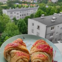 raspberry croissant at Strava in Krakow