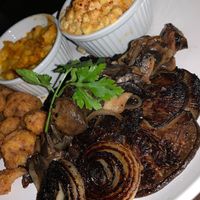 Mushroom Stake, Schrimp, Mac & Cheeze at VeegMe - Maybe closed in Temecula