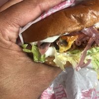 Garlicious chicken burger at Dirty V - Bergen in Bergen