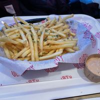 Garlic butter fries with Thousand Island dip  at Dirty V - Bergen in Bergen