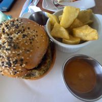 lentil burger at Caffe Lunatico in Cartagena