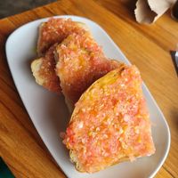 tostada de tomate at Caffe Lunatico in Cartagena