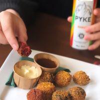 Vegan groente bitterballen at Steck in Tilburg