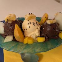 Vegan banana split at La Crema in La Gomera