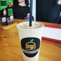 chocolate shake at Beesechurgers in The Hague