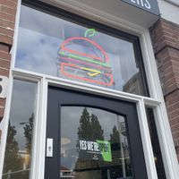 🌱 at Beesechurgers in The Hague