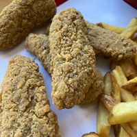 Vegan “chicken” tenders  at Beesechurgers in The Hague