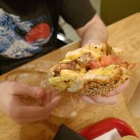 R at Beesechurgers in The Hague