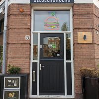 exterior at Beesechurgers in The Hague