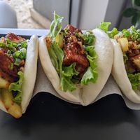  at Po-Ké Ono in Oranjestad