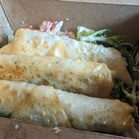 Spinach Samboose box at Rira in Budapest