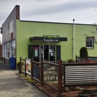 Exterior with outdoor seating at Rainshadow Cafe in Sequim