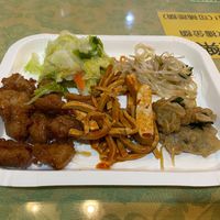Some dishes from the buffet  at Lǜ XiāngCūn 綠鄉村 in Taichung