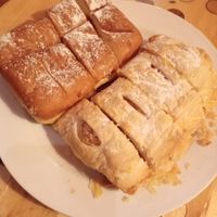 sweet vegan options at Anker - Westbahnhof in Vienna