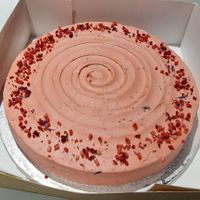 Vegan strawberry cake at We Love Coffee in Leuven