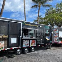 Food Cart in Kahalui (near airport) at Earth Aloha Eats - Kahului in Kahului