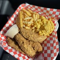 4 piece combo  at Don't be Chick'n in San Jose