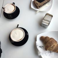 Vegan brioche and cappuccinos at Tessari Caffetteria Bistrot in Padua
