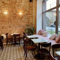 Indoor seating  at Baja Wegańska Cukiernia in Warsaw