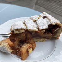 apple pie  at Baja Wegańska Cukiernia in Warsaw