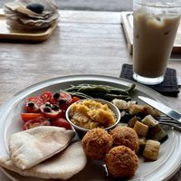 Falafel plate  at Tropical Hideaway Cafe in Jeju