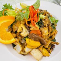 Pad see ew  at Yaowarat in Toronto