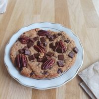 Cookie chocolat et noix de pécan at Garden in Angouleme