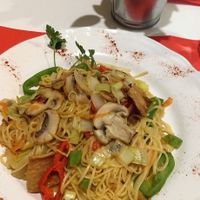 Fried noodles at Loving Hut in Madrid