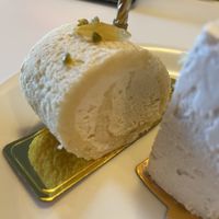 Lemon roll   at Marbre Vegan in Tokyo