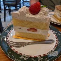 Strawberry cake 🍰 at Marbre Vegan in Tokyo