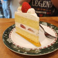 Strawberry Cake at Marbre Vegan in Tokyo