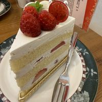 Strawberry cake (weekend edition with more cream)  at Marbre Vegan in Tokyo