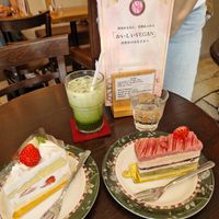 Sakura Cake (special cake for the sakura season), strawberry short cake and Iced matcha Soya Latte 😍 really excellent! at Marbre Vegan in Tokyo