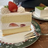 Strawberry shortcake   at Marbre Vegan in Tokyo