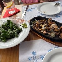 Pardon peppers and garlic mushrooms   at Alfonso in Tenerife