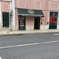 Ourtsdie at Flavers in Lisbon