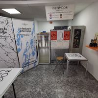 Interior de l'Obrador i botiga de Bordils #Veganuary at Terra Vegana  in Girona