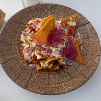 Nachos veganos buenísimos un éxito hasta con. Is amigos carnívoros. at Zelaik Gastrobar in Pamplona